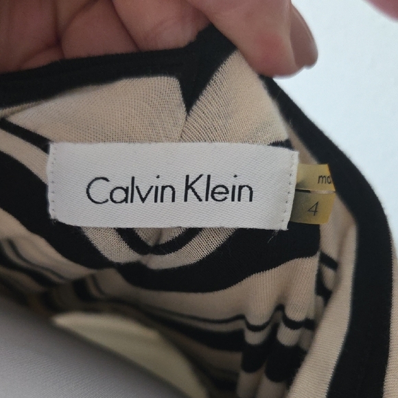 Calvin Klein Size 4 Black and Cream Chevron Maxi Dress - Picture 2 of 7